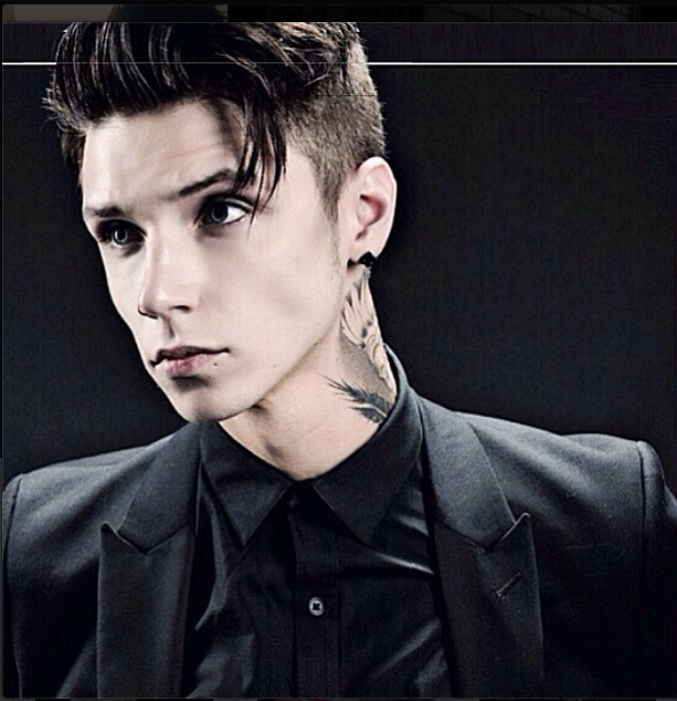 Andy Biersack announces his new side project and to expect with his "dark wave" music | Music Press
